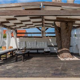 3 bedroom seaside villa with pool, Acharavi, sleeps 5